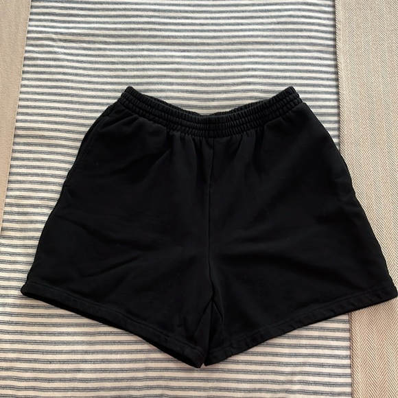 Skims Fleece Boyfriend Shorts Onyx Medium - Picture 1 of 8